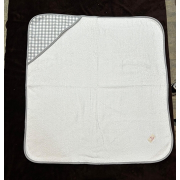 Capa de Baño para Bebé – Suavidad y Estilo Artesanal - Imagen 2