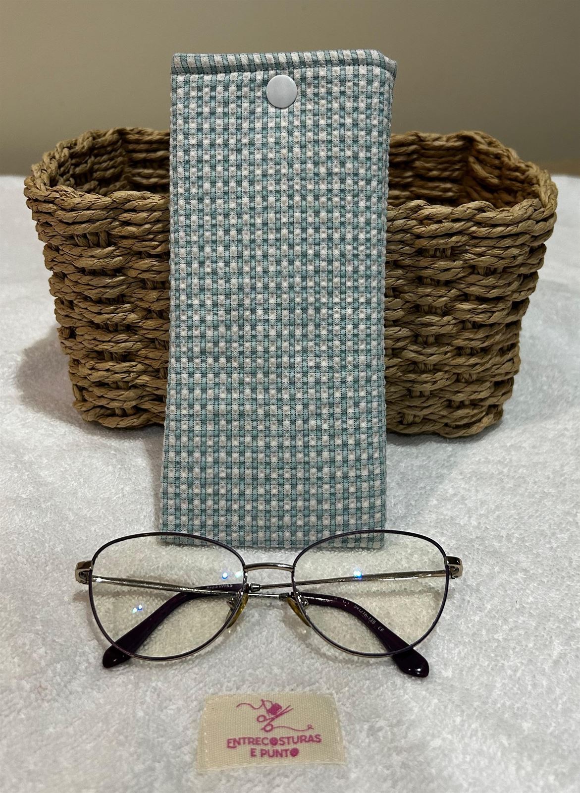 Funda de Gafas Artesanal – Cuadros Vichy Verde Agua - Imagen 2