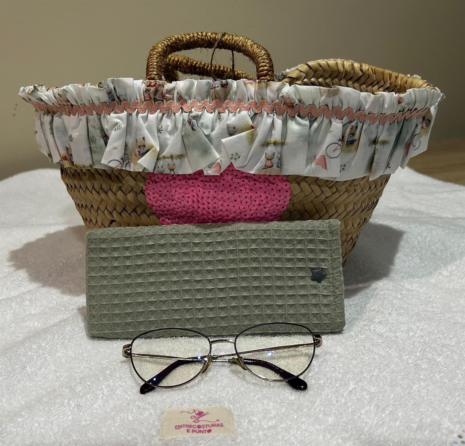 Funda de Gafas Artesanal – Tejido Waffle Verde Oliva - Imagen 2