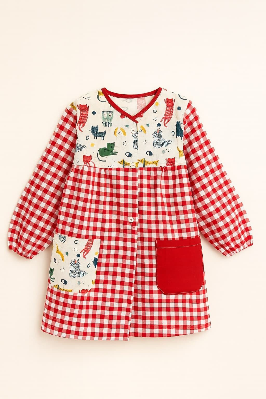 MANDILON VUELTA AL COLE - Mandilón Infantil Rojo con Estampado de Gatitos - Imagen 2
