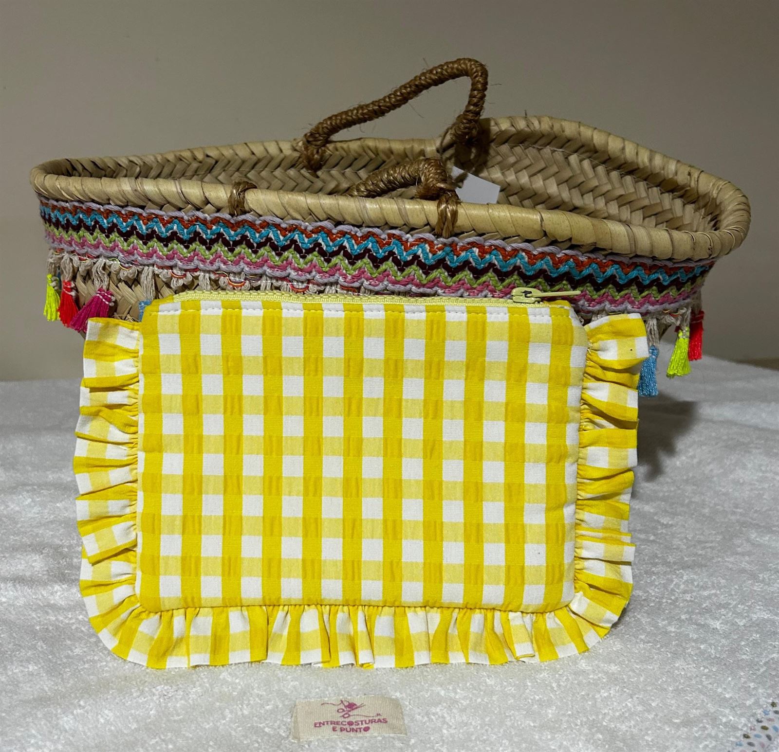 Neceser Artesanal – Cuadros Vichy Amarillo con Volantes - Imagen 1