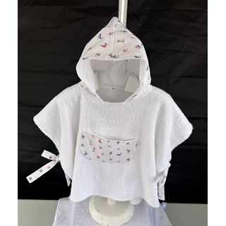 Poncho de Baño Infantil Artesanal – Colección Náutica - Imagen 1