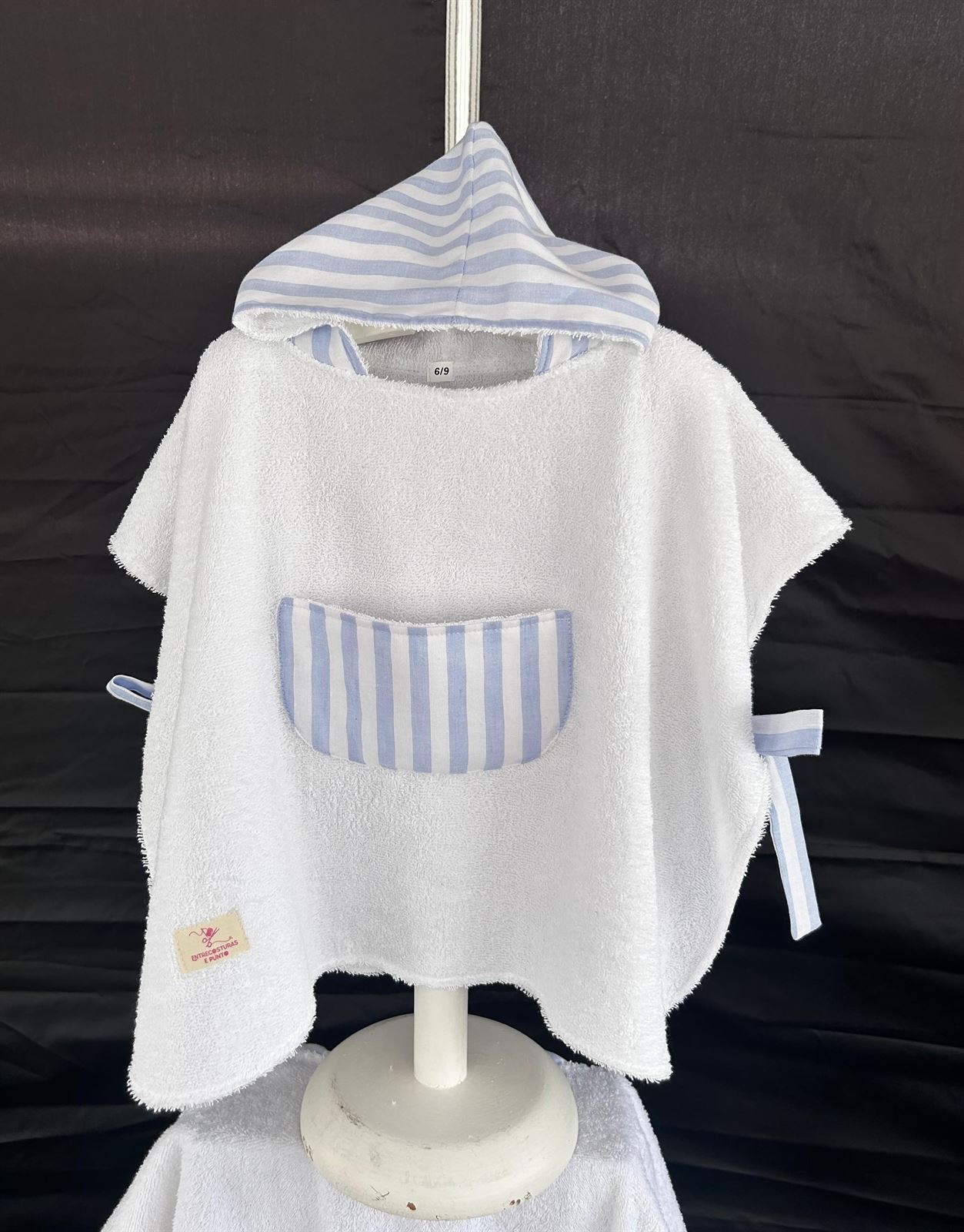 Poncho de Baño Infantil Artesanal – Suavidad y Estilo - Imagen 2